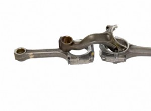 5 Symptoms of a Bent Connecting Rod (& Replacement Cost)