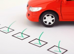 10 Things You Should Keep in Your Car