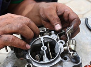 How to Start a Flooded Engine Carburetor