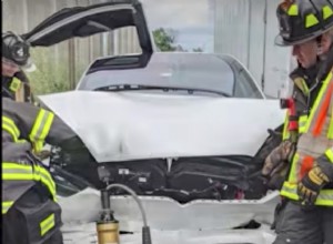 Watch: Tesla In 2 Simultaneous Crashes-But No Airbag Deployment