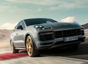 Why the 2021 Jaguar I-Pace Just Can’t Keep Up With the 2021 Porsche Cayenne
