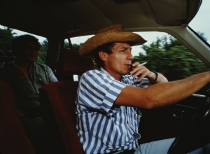 Is It Legal to Smoke Cigarettes While Driving?