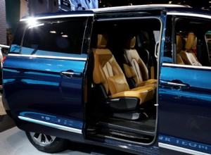 Chrysler Pacifica Named the #1 Best Car for Dog Lovers, According to Autotrader