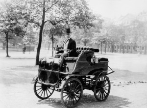 How Does the First Car Accident Death in 1899 Connect to the Tesla AutoPilot Drama?