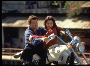 Moto GP Rider Rates James Bond’s ‘Tomorrow Never Dies’ BMW Motorcycle Chase