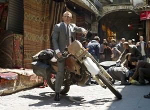 Daniel Craig’s Stunt Double and the Secrets of the Iconic James Bond Motorcycle Chase in ‘Skyfall’
