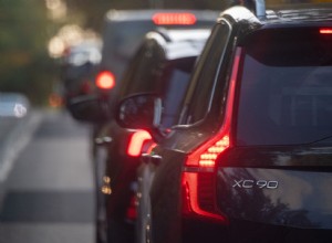 5 Reasons Why You Should Not Tailgate a Car