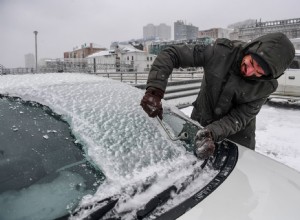 How to Help Against the Fight Against Ice and Fog on Your Windshield