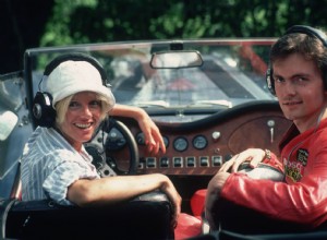 It’s Legal (but Very Dangerous) to Wear Headphones While Driving in Most States in the U.S.