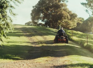 How to Sharpen Lawn Mower Blades