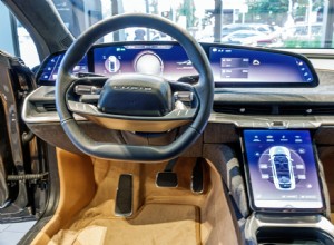 The IIHS Found That Drivers Want Partial Automation for Safer Driving