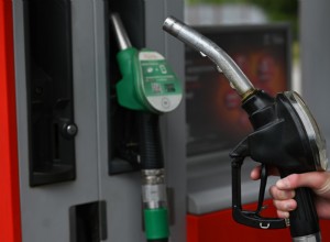 The Worst Sports Car Under $40,000 Also Has the Worst Fuel Economy, According to Consumer Reports