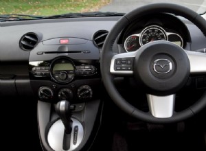 How to drive an automatic car - step by step guide