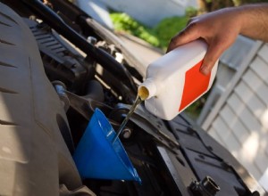 The Difference Between Synthetic and Conventional Oil