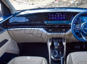 2022 Kia Carens Luxury Plus – 7‑Seater, 1.5L Engine, 6‑Speed Automatic Interior