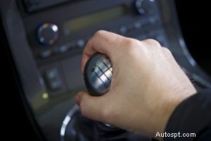 5 Clear Indicators Your Transmission Needs Immediate Repair