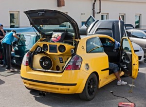Comprehensive Guide to Upgrading Your Car Interior: Benefits, Drawbacks, and Modification Ideas