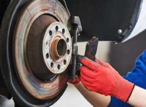 9 Braking Mistakes That Can Damage Your Vehicle