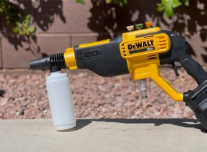 DeWalt 20V MAX Cordless Power Cleaner Review: 550 PSI for Spotless Cleaning